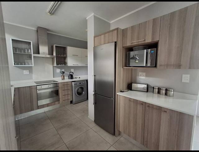 3 BEDROOM PROPERTY TO RENT IN OAKLANDS